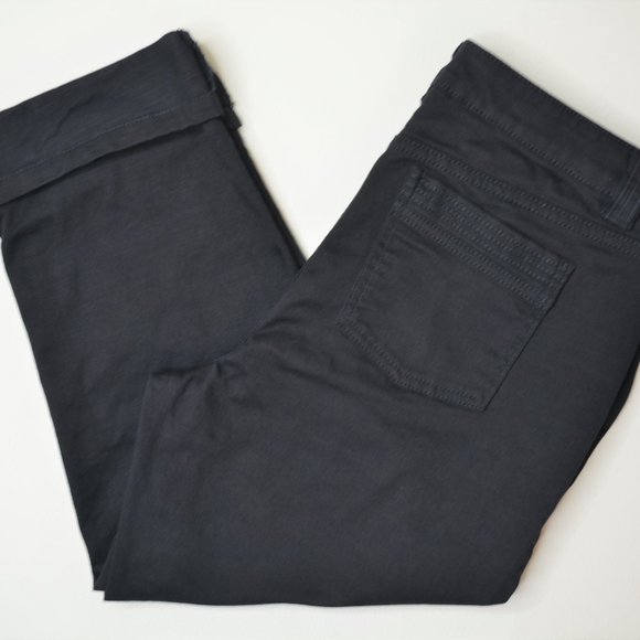 Liz Claiborne Pants - Liz Claiborne Size 8P PETITE Womens Black STRETCH Cuffed CAPRI‎ Cropped PANTS